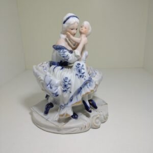 Capodimonte Style Mother with child figure