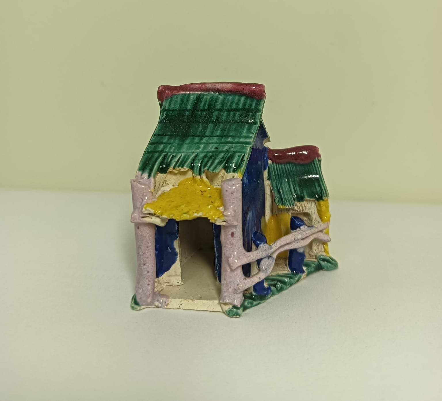 Glossy glazed cottage